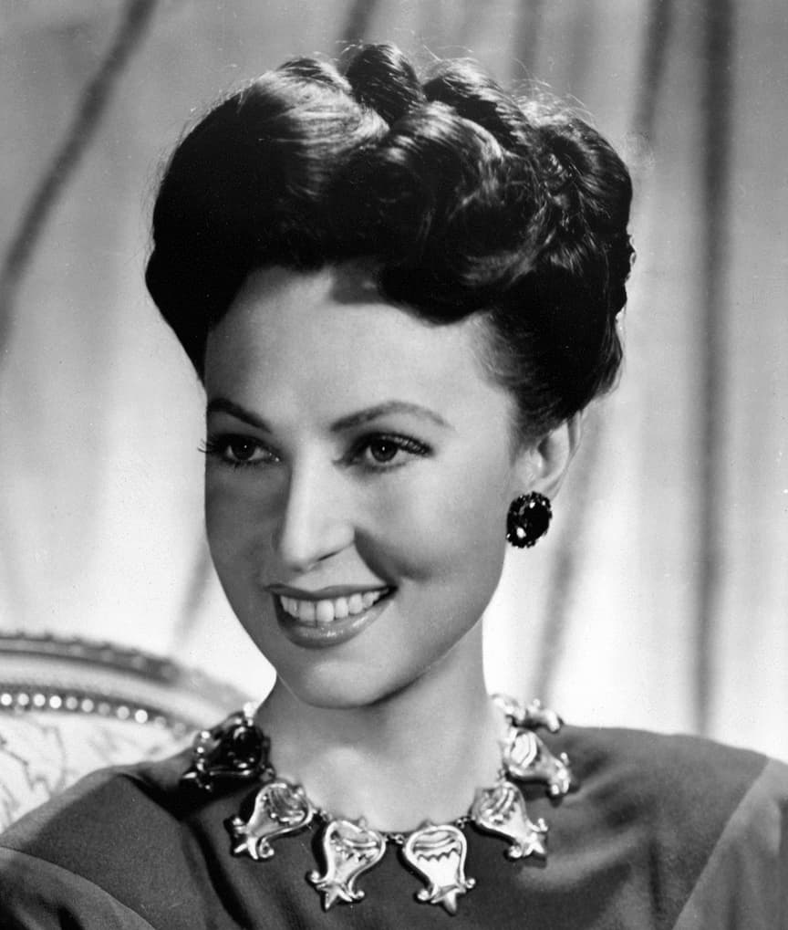 Agnes Moorehead